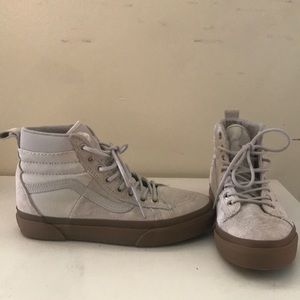 Women’s size 7 1/2 baby blue heigh top vans